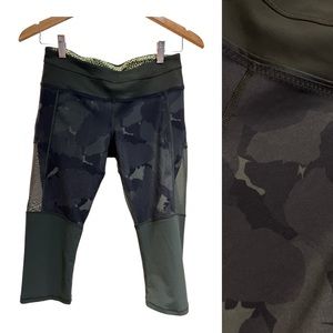 LULULEMON 🇨🇦 Camo Crop Leggings Size 4-6 (No Tag) Mesh sides and Back Army